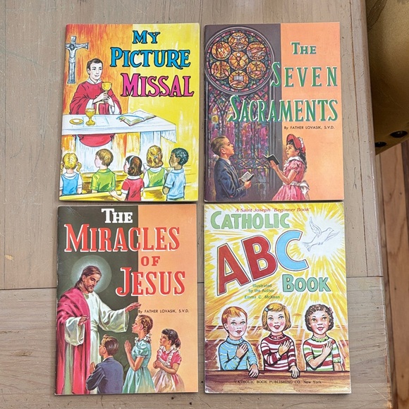 adidas Other - St. Joseph Picture Books for Children
